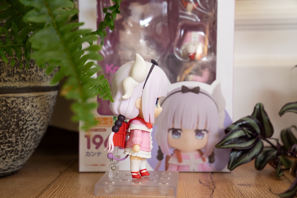 Kanna Figur Seite