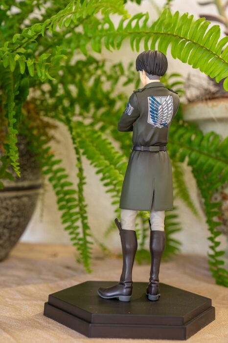 Attack on Titan Levi Figur Pop Up Parade Rückansicht