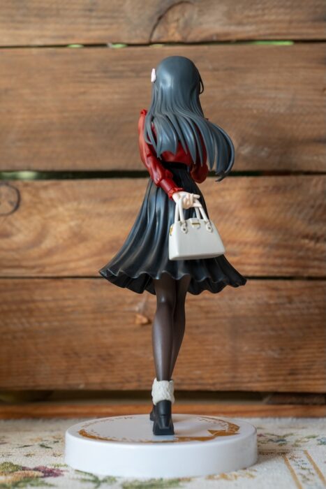 Mai Figur Rückansicht