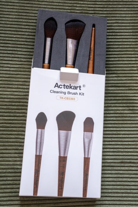 Anime Figuren reinigen und pflegen Pinsel