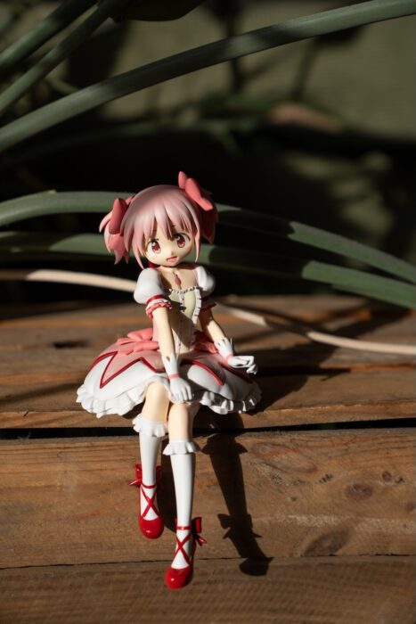 Magical Girl Anime Figuren Madoka Kaname sitzend